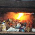 В топку! В России сожгли 180 кг санкционки из Эстонии: сыр, масло, творог, колбасу, паштеты