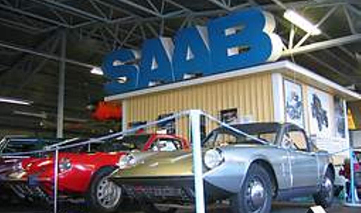 ROOTSLASTE UHKUS: Saab Sonett on Uusikaupunkis esindatud paari autoga, mobile.de pakub Saab Sonetti 16 000 euro eest. Heikki Sal-Saller
