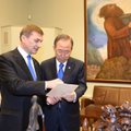 FOTOD: Ansip kiitis Ban Ki-moonile e-asjaajamist
