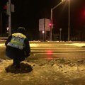 Narva elanike abiga tabati autojuht, kes ülekäigurajal olnud tüdrukule otsa sõitis