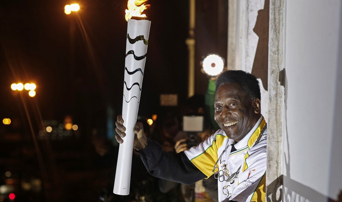 Peakandidaat olümpiatule süütajaks on Pelé. Pole veel selge, kas ta saab tseremoonial osaleda.