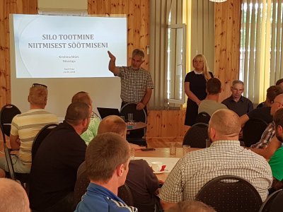 Siloseminaril Saaremaal esinesid Kõljala POÜ juht Tõnu Post ning nõustaja Kristiina Märs.