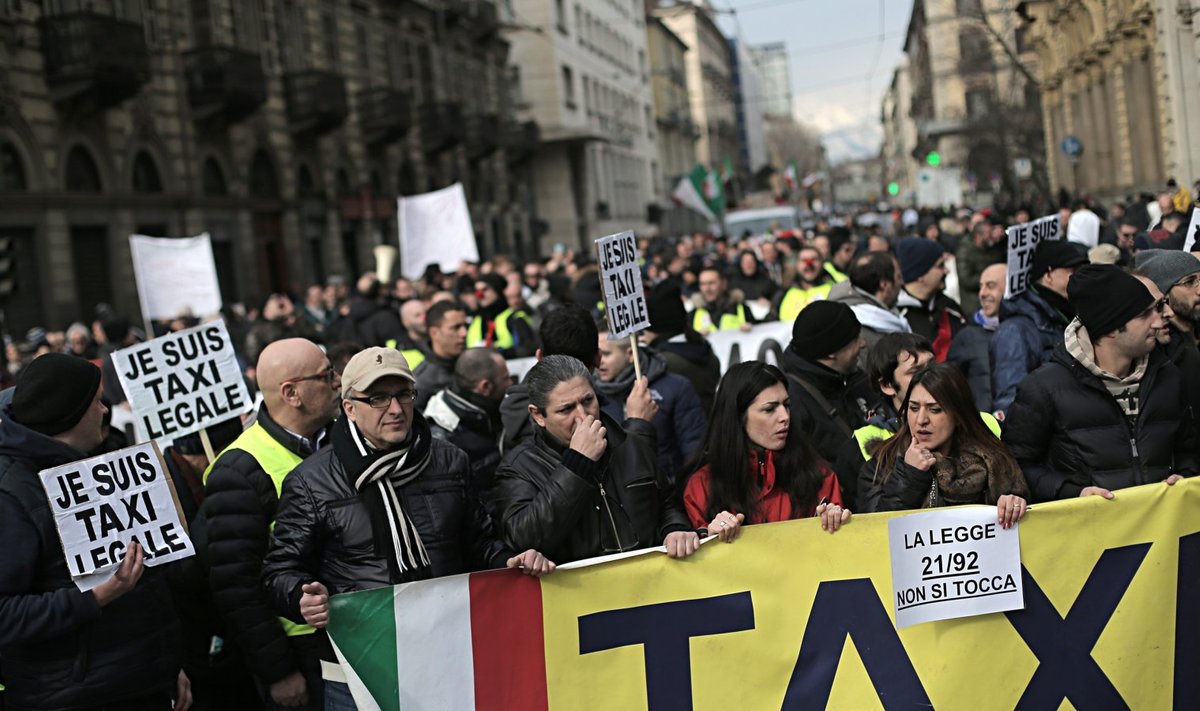 Itaalia taksojuhid Uberi vastu protesteerimas. 