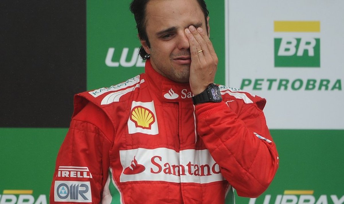 Felipe Massa  nutab Brasiilia etapi poodiumil