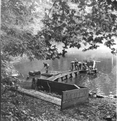 1979. aasta ekspeditsioonil tehti ettevalmistustöid järve põhja uurimiseks.