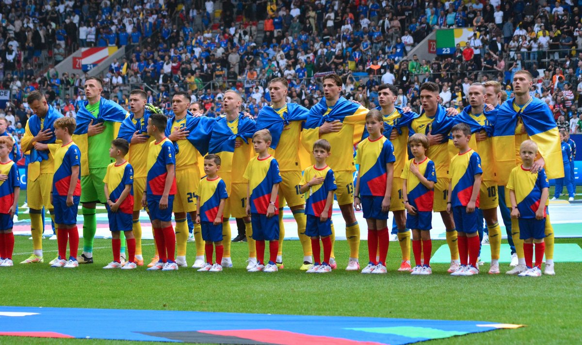 Ukraina jalgpallikoondise algkoosseis mängus Slovakkiaga.