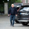 Задевший на автомобиле протестующего депутат Игорь Кравченко получил штраф 400 евро