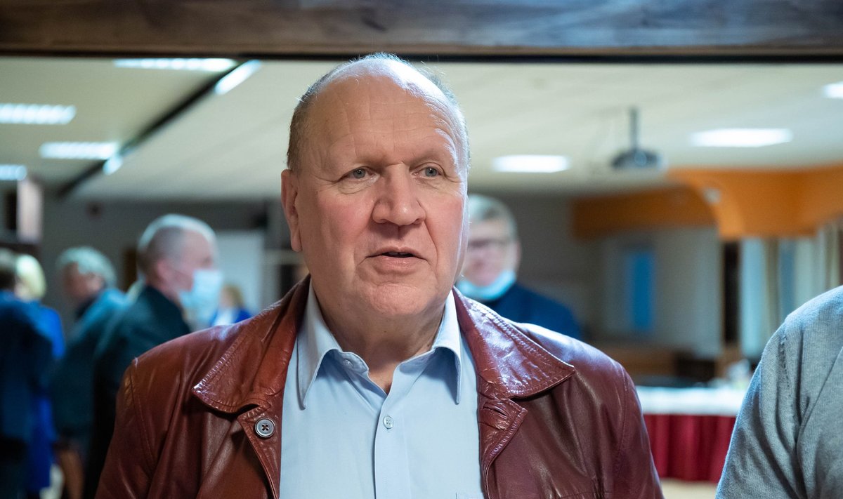Mart Helme arvab, et isegi kui teised parteid peale EKRE Tarmo Soomeret avalikult toetavad, siis riigikogus ta hääli kokku ei saa.