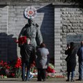 ФОТО: К Бронзовому солдату с раннего утра несут цветы — на месте уже побывали Яна Тоом и посол РФ Александр Петров