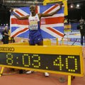 Mo Farah püstitas kahe miili maailmarekordi