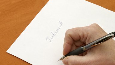 JURIST VASTAB | Kas minu kodus kirjutatud testament ikka kehtib?