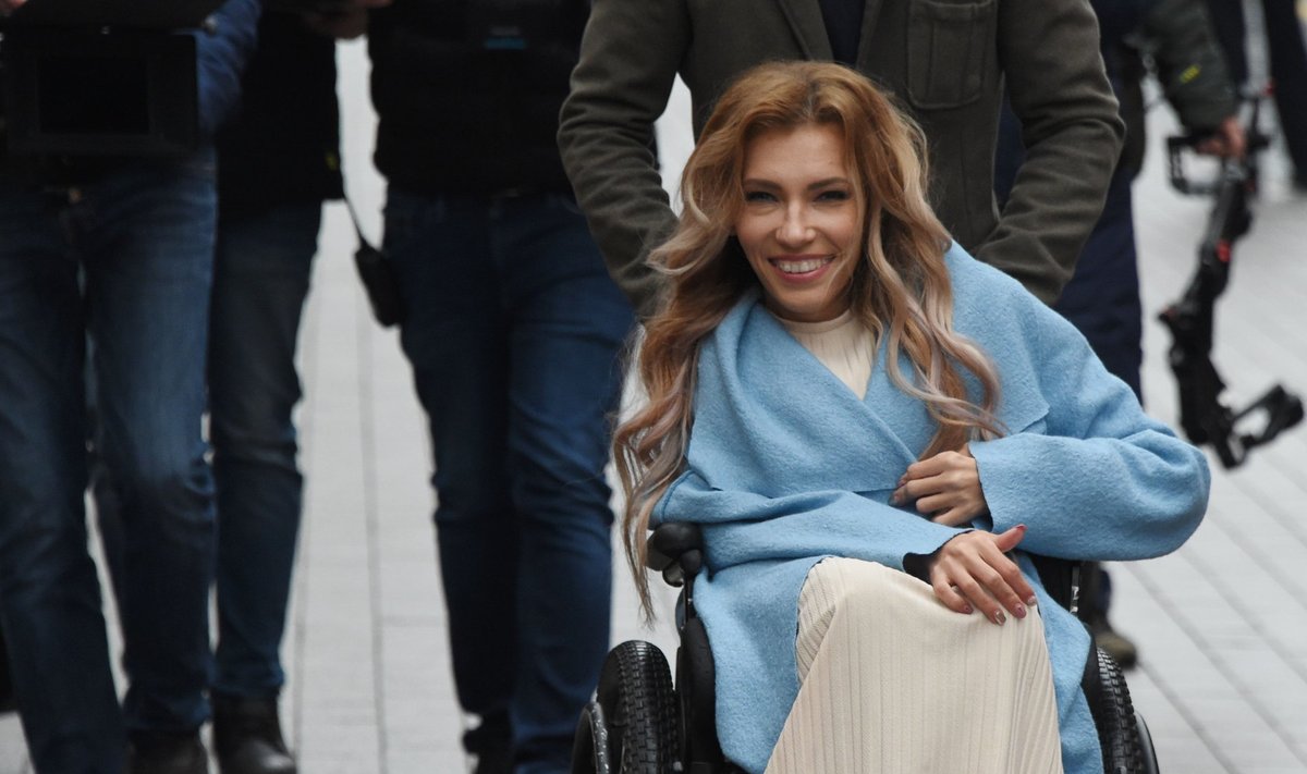 Julia Samoilova on aheldatud ratastooli juba lapsest saati.