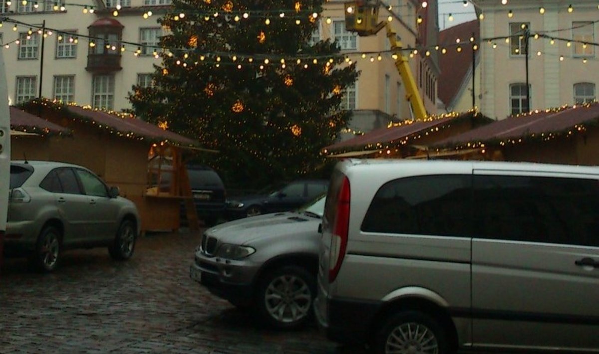 Novembrikuine jõulumelu Tallinnas