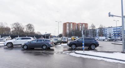 Mustamäe ja Mustika keskuse parklad 2016.20.13