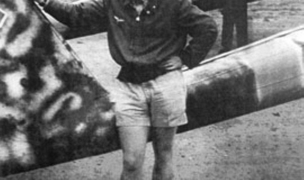 KUUM SAKSA POISS: Leitnant Klaus Scheer idarindel juulis 1944. Klaus Scheeri erakogu