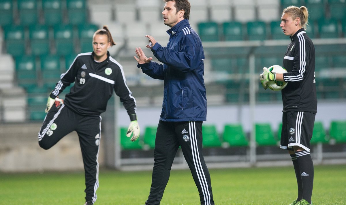 VfL Wolfsburg treening  A. Le Coq Arenal