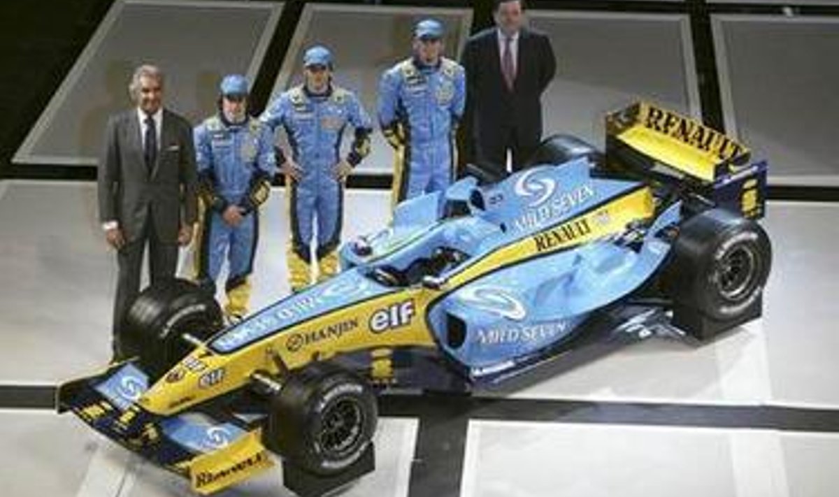 Flavio Briatore, Fernando Alonso, Jarno Trulli, Frank Montagny, Patrick Faure ja Renault R24
