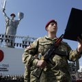 9 мая в Киеве: красный мак вместо георгиевской ленты