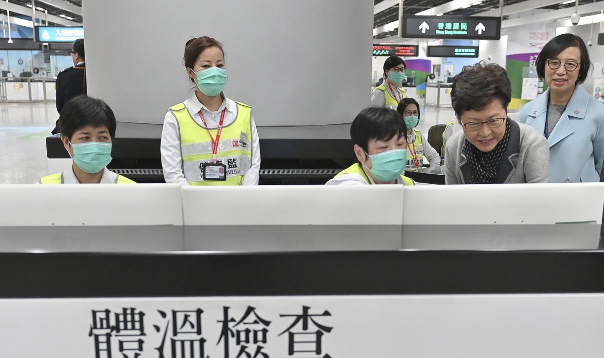 Kehatemperatuuri kontroll Hongkongi lennujaamas