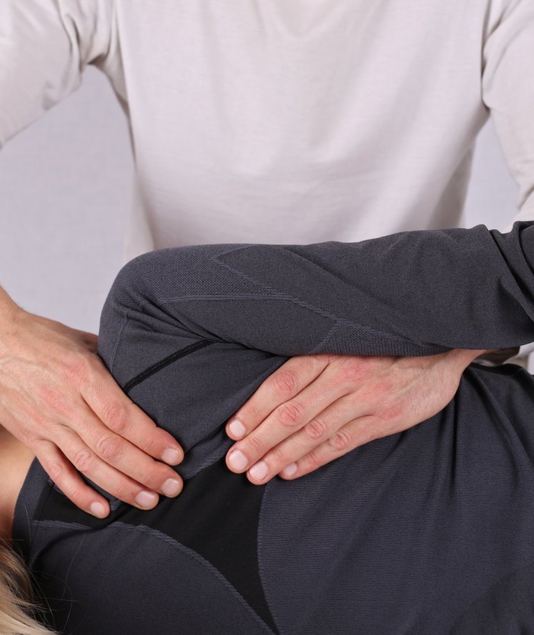 Kiropraktik on keskendunud lülisamba ja jäseme prob­leemidele, pingetele liigestes ning nende korrigeerimisele.