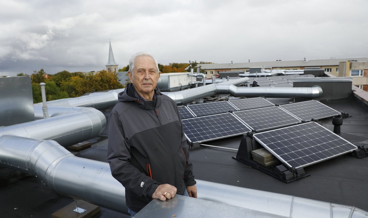 Пеэтер Лауринг является председателем товариществ 17 многоквартирных домов в Тапа, восемь из которых уже отремонтированы. Он убежден, что ремонт делать определенно стоит, и особенно хорошо, если есть возможность установить солнечные батареи.
