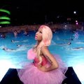 PILTUUDIS: Vaata, tuult saanud Nicki Minaj lennutas endast topless pildi internetti!
