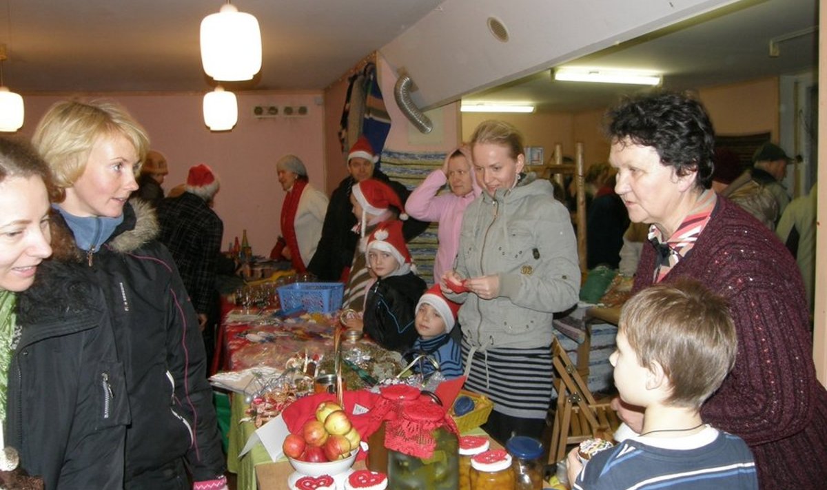 Jõuluturu korraldamine kuulutati Iisaku valla aasta teoks. Foto: Kaja Tina