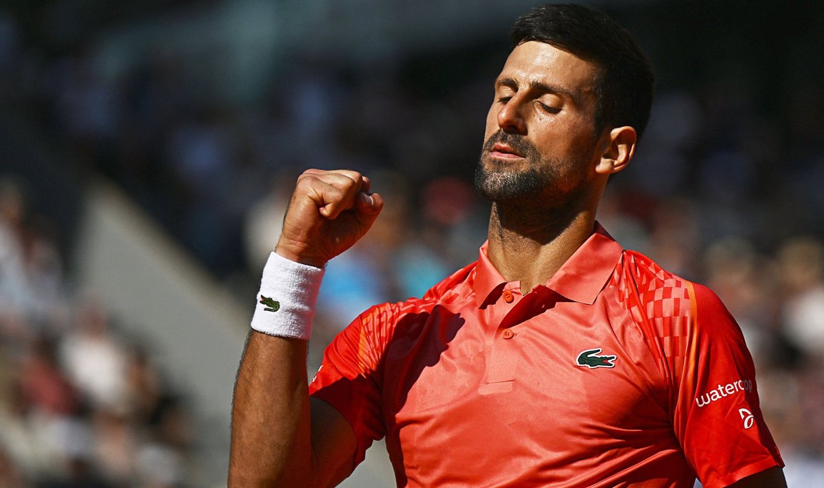 Novak Djokovic pidi kaheksandikfinaali pääsu nimel vaeva nägema üle kolme tunni.