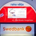 Банк: то, что Swedbank уводит деньги в Швецию, простым клиентам никак не угрожает