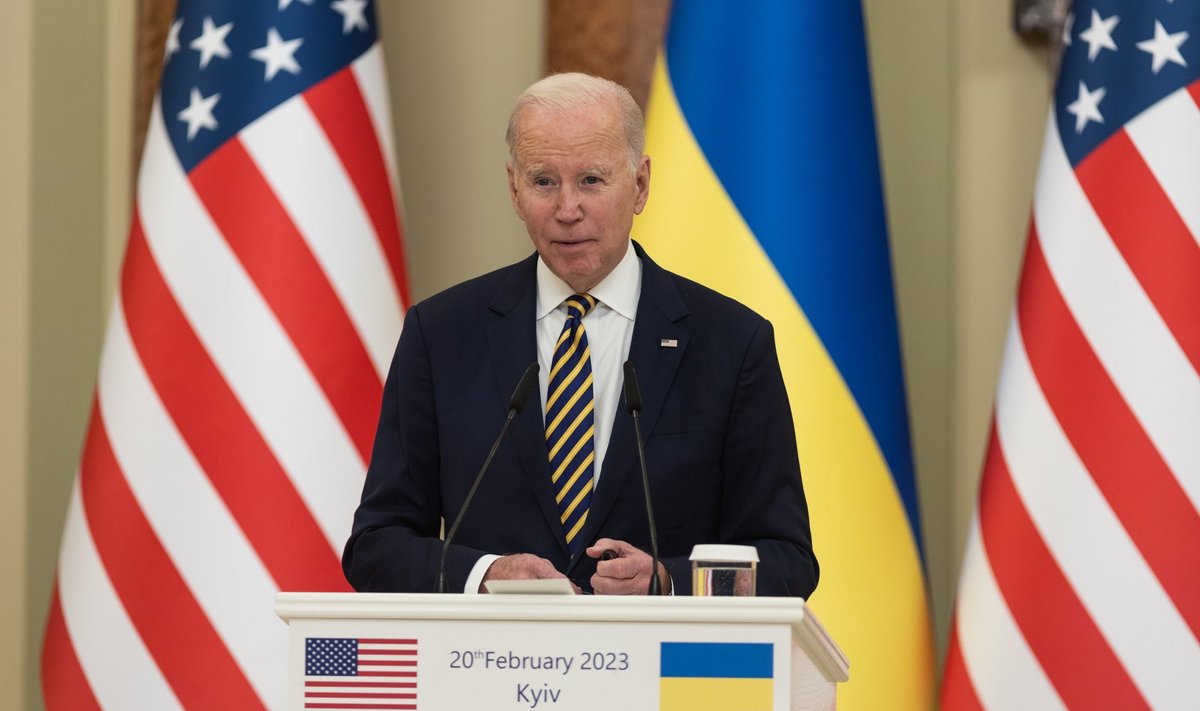 Biden plaanib arestida umbes 300 miljardit dollarit külmutatud Venemaa varasid, et aidata rahastada Ukraina ülesehitamist.