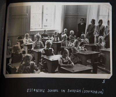 Eesti kool Stockholmis, Sirje kõige paremal. 1940. aastad