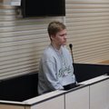 ФОТО | Убийство на школьном стадионе: 18-летний обвиняемый предстал перед судом 