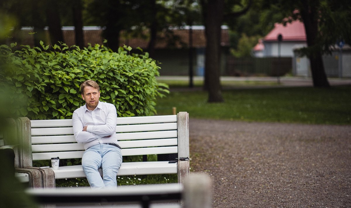 RÖÖPAD TULGU: Jaanus Karilaid ei unusta Haapsalu raudteed kuskil, ka mitte julgeolekufookusega lisaeelarves.