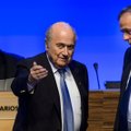 Spordikohtus kaotajaks jäänud Platini lahkub UEFA presidendi kohalt