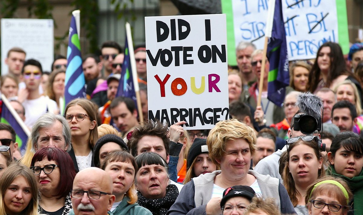 „Kas mina hääletasin sinu abielu üle?“ küsib plakat.