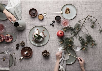 Imeilusad lauanõud, millelt lausa lust jõulurooga pakkuda. Kiidame hõrku värvivalikut.www.fermliving.dk