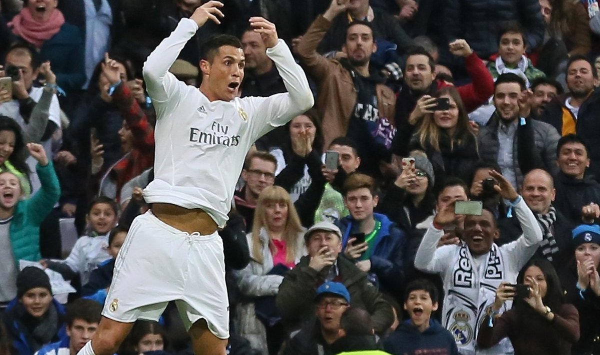 Ronaldo väravat tähistamas