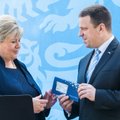 Ratas andis Norra peaministrile üle e-residentsuse