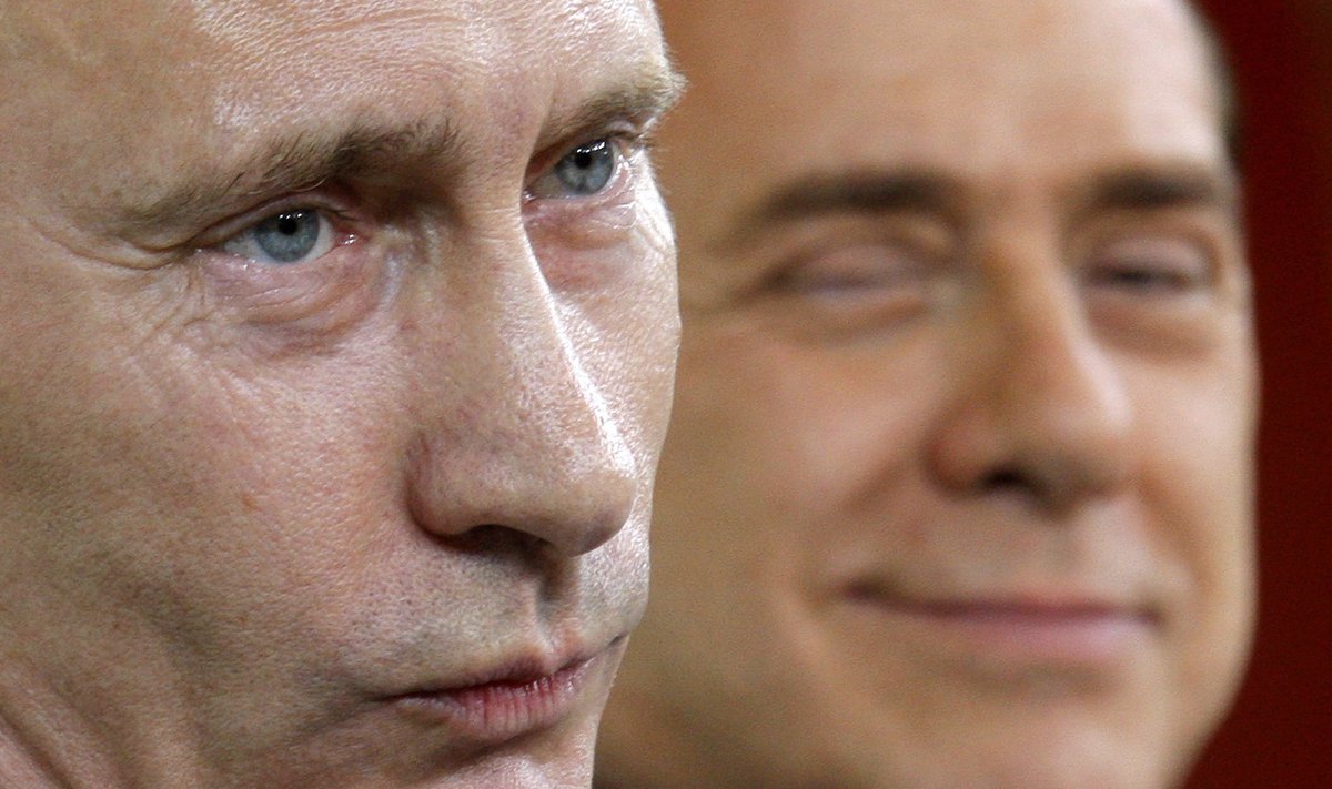 File photo of Berlusconi and Putin in Porto Rotondo