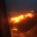 ФОТО: В Сингапуре при посадке загорелся Boeing 777