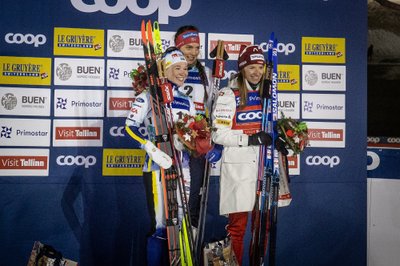 Naiste poodium: kõrgeimal astmel Kristine Stavås Skistad (Norra), teine Jonna Sundling (Rootsi), kolmas Nadine Fändrich (Šveits).