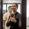 VIDEO | Valgevene opositsionäär Maria Kalesnikava alustas oma kohtuprotsessi puuris tantsides