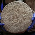 Спортивное табло, которому 1200 лет. Найден диск с изображением майя, играющих в мяч