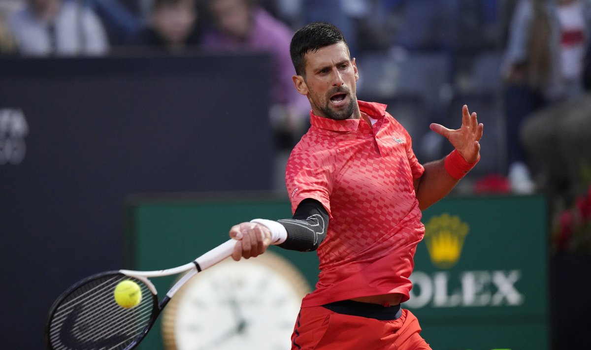 Novak Djokovic ei andnud Rooma ATP 1000 turniiri teises ringis vastasele vähimatki võimalust.