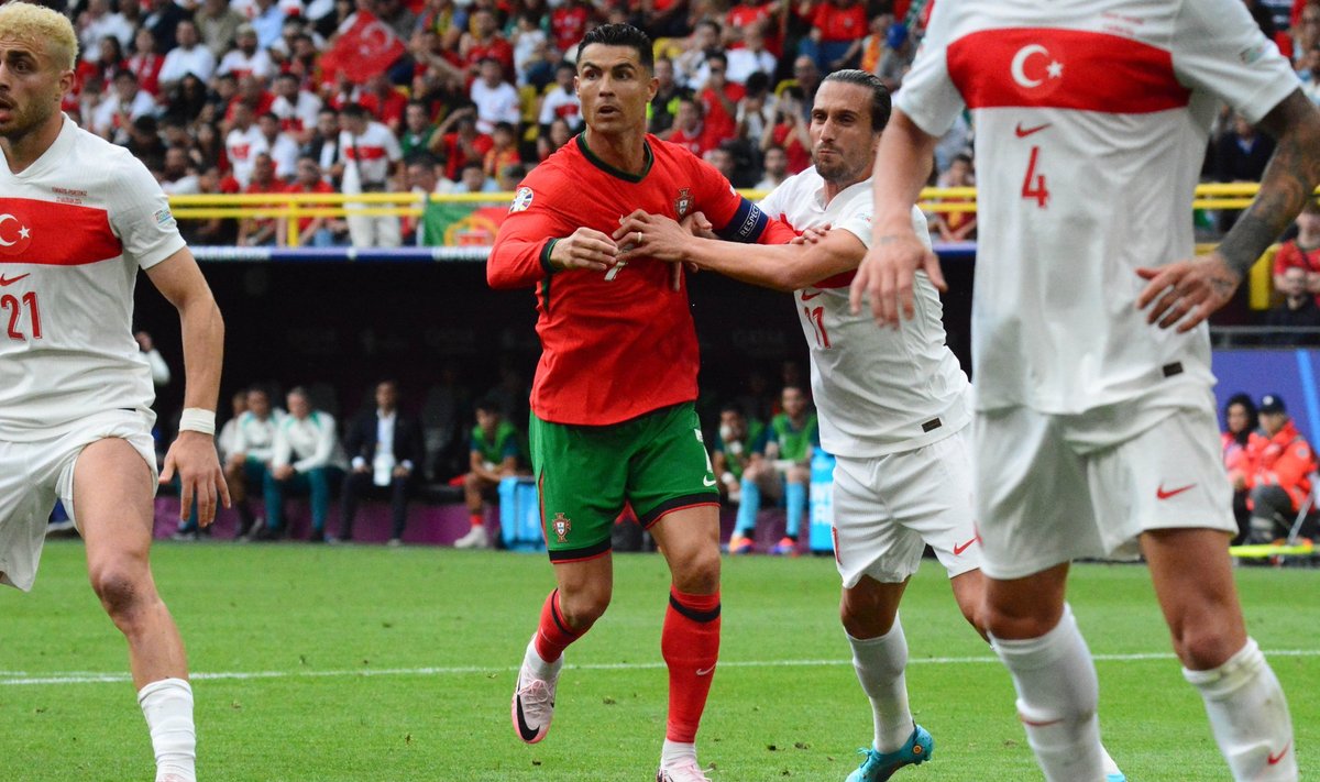 Portugal kindlustas võiduga koha kaheksandikfinaalis.