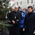 ФОТО | Михаил Кылварт и Яан Таммсалу зажгли на Ратушной площади первую свечу Адвента