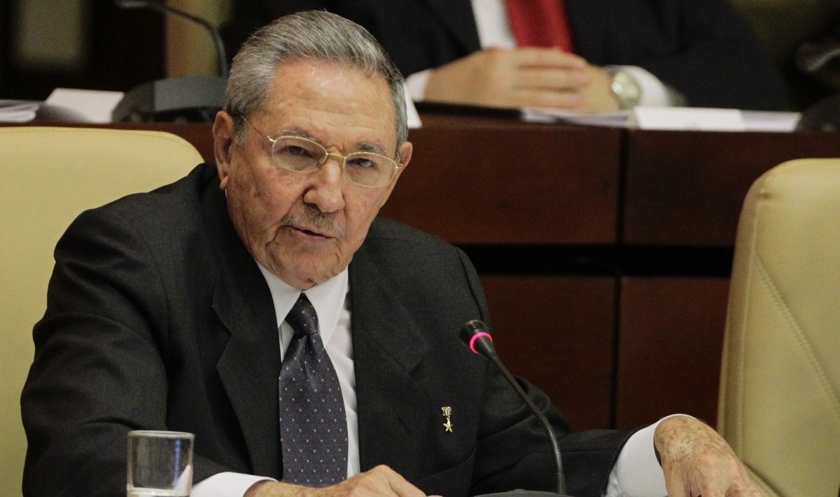 Cuba's President Castro speaks at closing session of the National Assembly of the Peoples Power in Havana