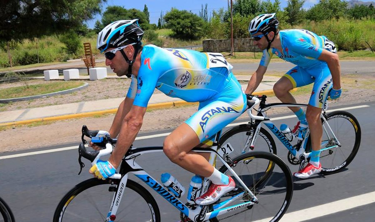 Astana Pro Teami suurim täht Vincenzo Nibali esiplaanil
