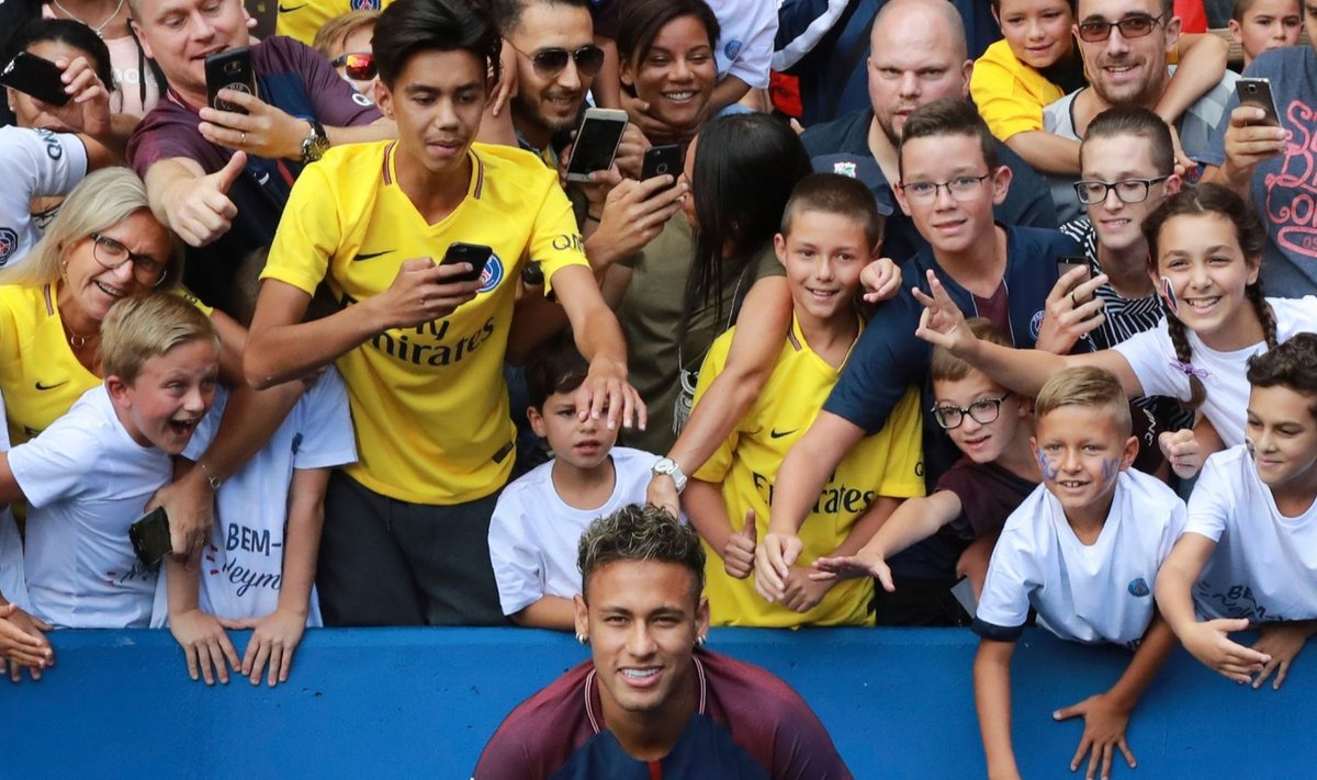 Neymar Paris Saint-Germaini särgis