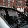 Lääne-Rootsis põles öösel kolm autot, politsei nimetas olukorda rahulikuks